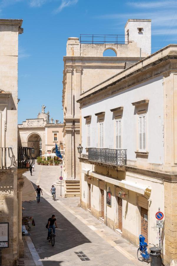 Palazzo Charlie Panzió Lecce Kültér fotó