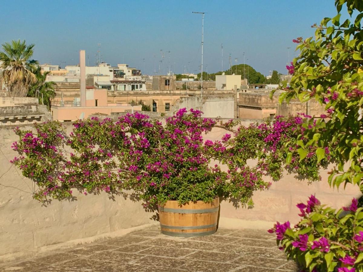 Palazzo Charlie Panzió Lecce Kültér fotó